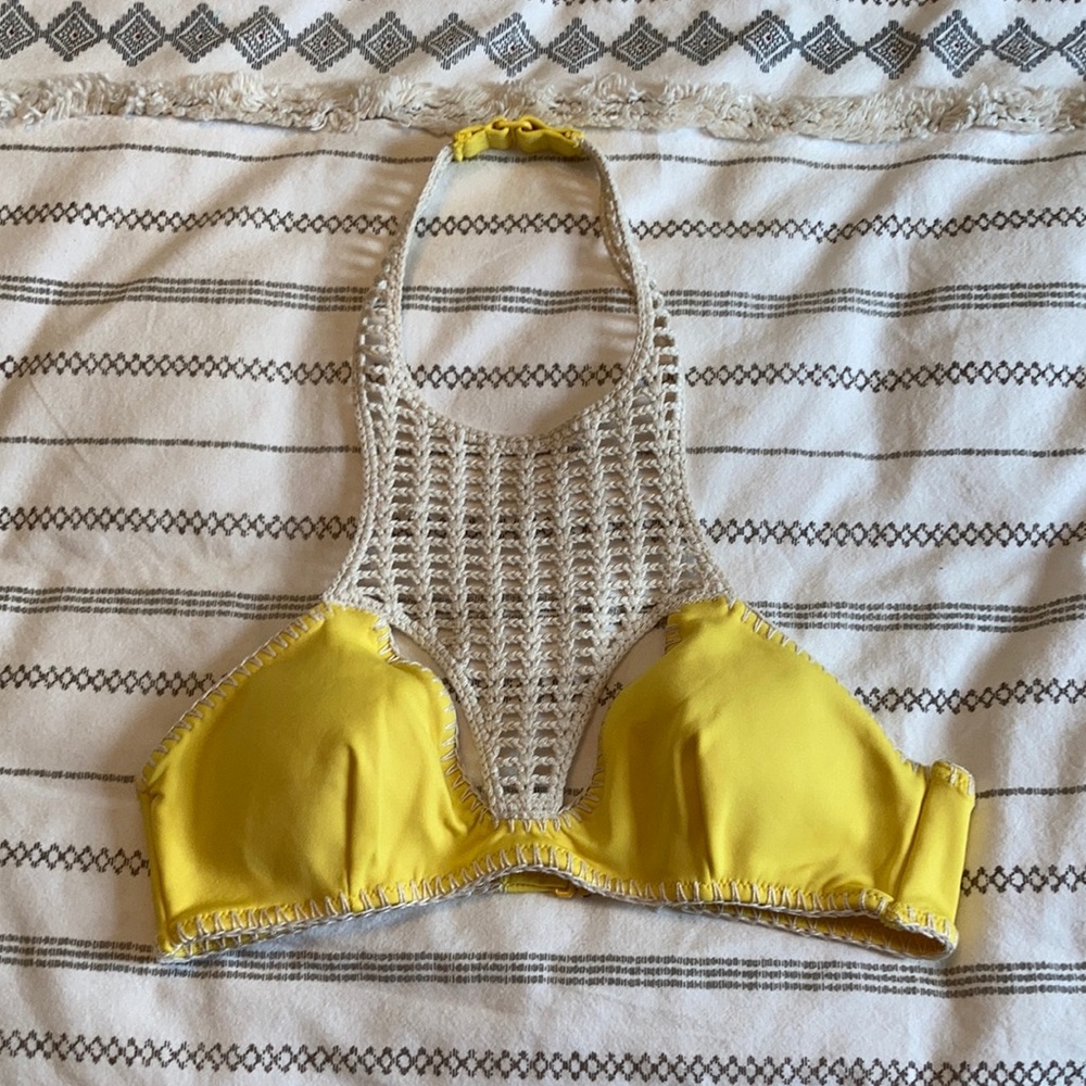 Victoria Secret Swim Bikini Top S NWOT